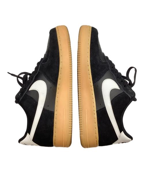 NIKE（ナイキ）NIKE (ナイキ) エアフォース1 ロー ブラック スウェード ガム ブラック サイズ:27.5の古着・服飾アイテム