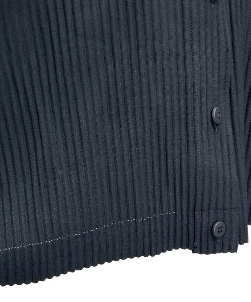 ISSEY MIYAKE me（イッセイ ミヤケ ミー）ISSEY MIYAKE me (イッセイ ミヤケ ミー) プリーツカーディガン ブラック サイズ:　の古着・服飾アイテム