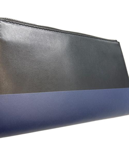 Salvatore Ferragamo（サルヴァトーレ フェラガモ）Salvatore Ferragamo (サルヴァトーレ フェラガモ) クラッチバッグ ブラック×ネイビーの古着・服飾アイテム