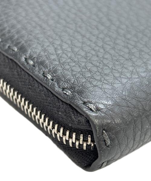 FENDI（フェンディ）FENDI (フェンディ) ラウンドファスナー長財布の古着・服飾アイテム