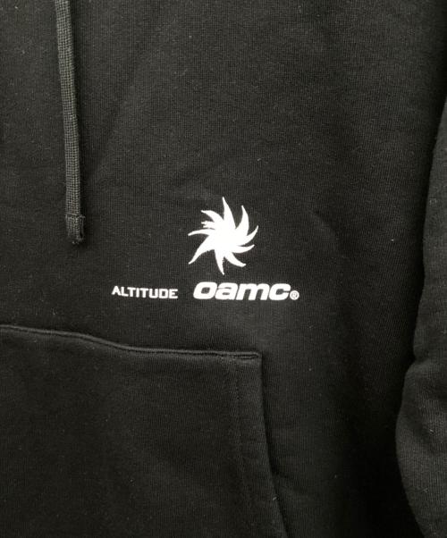 OAMC（オーエーエムシー）OAMC (オーエーエムシー) プルオーバーパーカー ブラック サイズ:Lの古着・服飾アイテム
