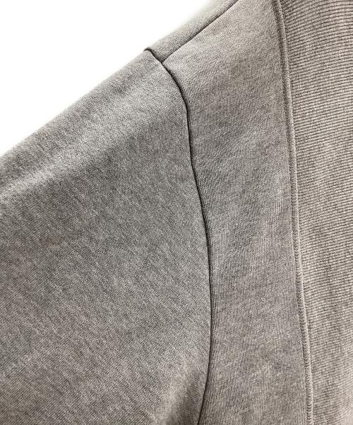 MM6 Maison Margiela（エムエムシックスメゾンマルジェラ）MM6 Maison Margiela (エムエムシックスメゾンマルジェラ) スウェットシャツ グレー サイズ:Lの古着・服飾アイテム