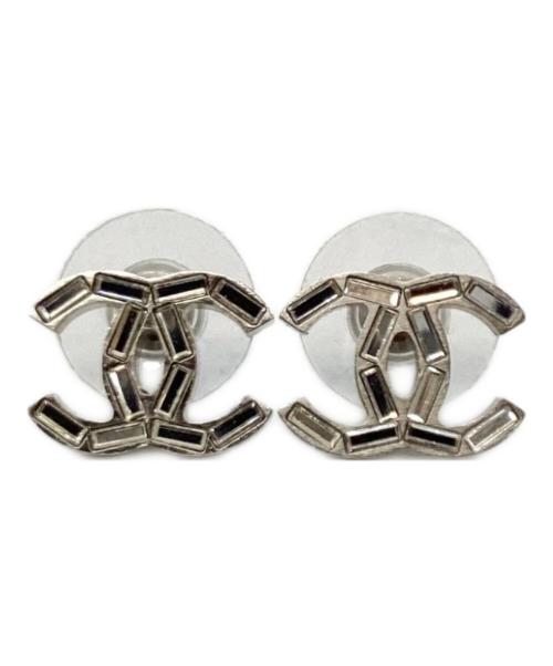CHANEL（シャネル）CHANEL (シャネル) ココマークピアス シルバーカラーの古着・服飾アイテム