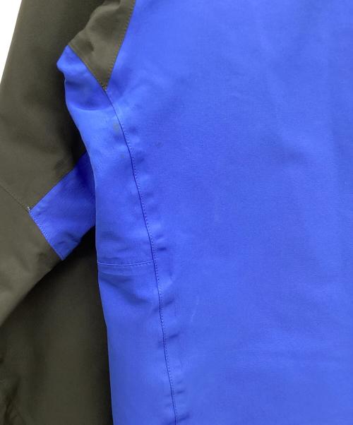 THE NORTH FACE（ザ ノース フェイス）THE NORTH FACE (ザ ノース フェイス) マウンテンジャケット ブルー×ブラック サイズ:Sの古着・服飾アイテム