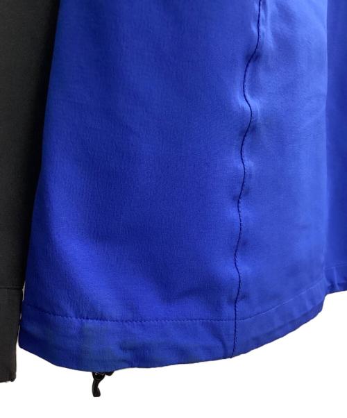 THE NORTH FACE（ザ ノース フェイス）THE NORTH FACE (ザ ノース フェイス) マウンテンジャケット ブルー×ブラック サイズ:Sの古着・服飾アイテム