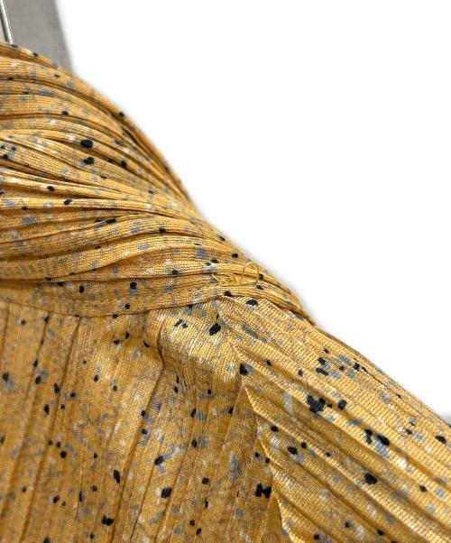 PLEATS PLEASE（プリーツプリーズ）PLEATS PLEASE (プリーツプリーズ) 半袖シャツ イエロー サイズ:3の古着・服飾アイテム