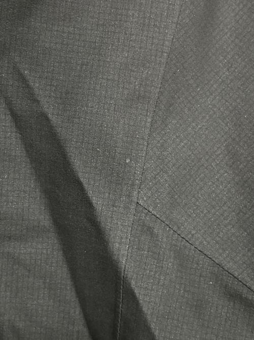 ARC'TERYX（アークテリクス）ARC'TERYX (アークテリクス) レインジャケット ブラック サイズ:Sの古着・服飾アイテム