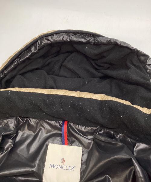 MONCLER（モンクレール）MONCLER (モンクレール) ダウンジャケット ベージュの古着・服飾アイテム