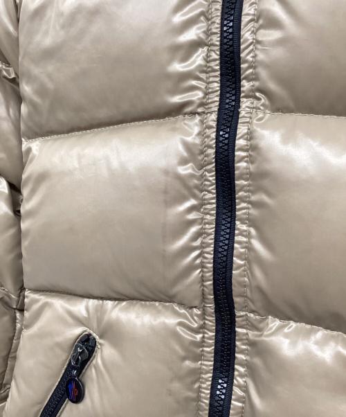 MONCLER（モンクレール）MONCLER (モンクレール) ダウンジャケット ベージュの古着・服飾アイテム