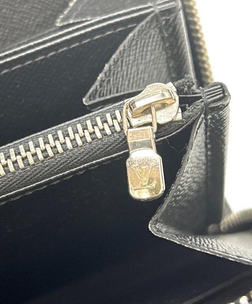 LOUIS VUITTON（ルイ ヴィトン）LOUIS VUITTON (ルイ ヴィトン) 長財布 ブラックの古着・服飾アイテム