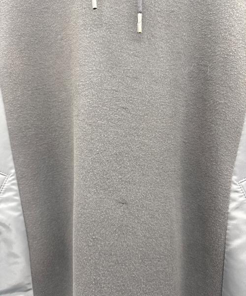sacai（サカイ）sacai (サカイ) Sponge Sweat x MA-1 Hoodie グレー×グリーン サイズ:3の古着・服飾アイテム