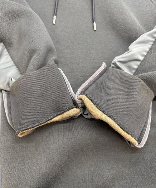 sacai（サカイ）sacai (サカイ) Sponge Sweat x MA-1 Hoodie グレー×グリーン サイズ:3の古着・服飾アイテム