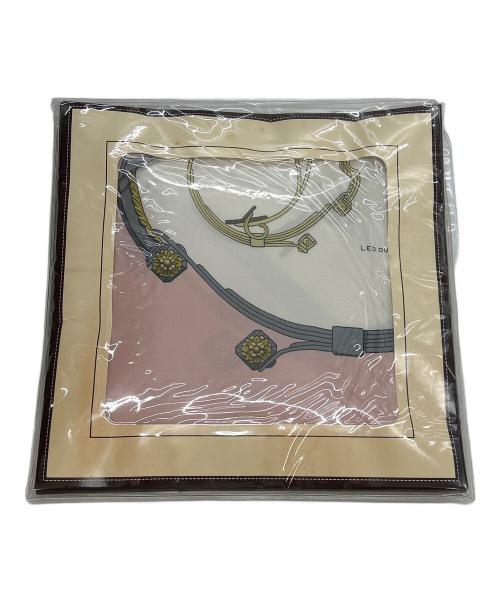 HERMES（エルメス）HERMES (エルメス) スカーフ カレ90 ピンクの古着・服飾アイテム