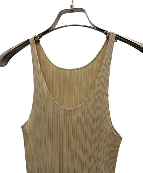 PLEATS PLEASE（プリーツプリーズ）PLEATS PLEASE (プリーツプリーズ) ノースリーブワンピース ベージュ サイズ:3の古着・服飾アイテム