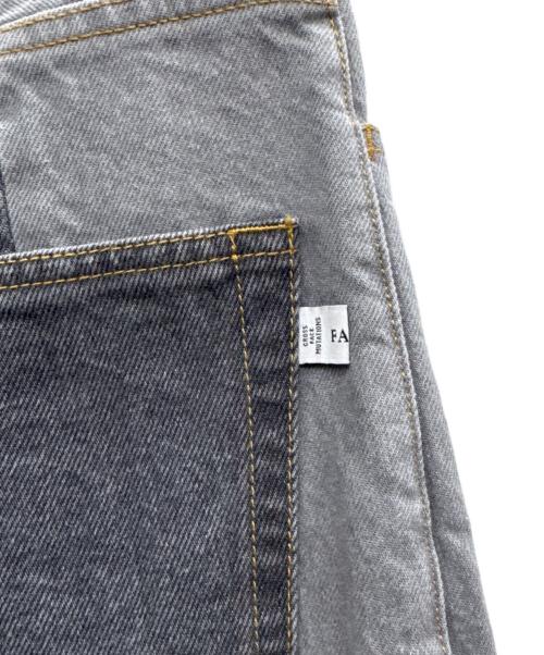 FACETASM（ファセッタズム）FACETASM (ファセッタズム) パッチワークデニムパンツ グレー サイズ: 3の古着・服飾アイテム