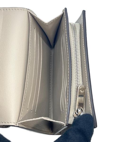 LOUIS VUITTON（ルイ ヴィトン）LOUIS VUITTON (ルイ ヴィトン) 2つ折り財布 ポルトフォイユ・イリス コンパクト ベージュの古着・服飾アイテム