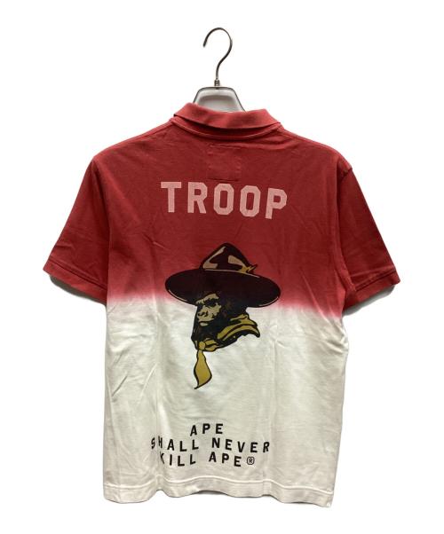 A BATHING APE（アベイシングエイプ）A BATHING APE (アベイシングエイプ) ポロシャツ レッド×ホワイト サイズ:Mの古着・服飾アイテム