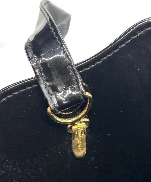 Salvatore Ferragamo（サルヴァトーレ フェラガモ）Salvatore Ferragamo (サルヴァトーレ フェラガモ) エナメルショルダーバッグ ブラックの古着・服飾アイテム