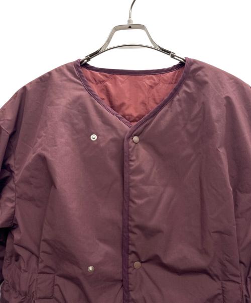 nanamica（ナナミカ）nanamica (ナナミカ) ダウンドレス ロングコート レッド 未使用品の古着・服飾アイテム