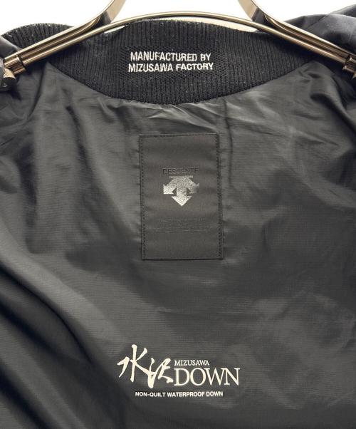 DESCENTE ALLTERRAIN（デザイント オルテライン）DESCENTE ALLTERRAIN (デザイント オルテライン) ダウンジャケット ネイビー サイズ:Mの古着・服飾アイテム