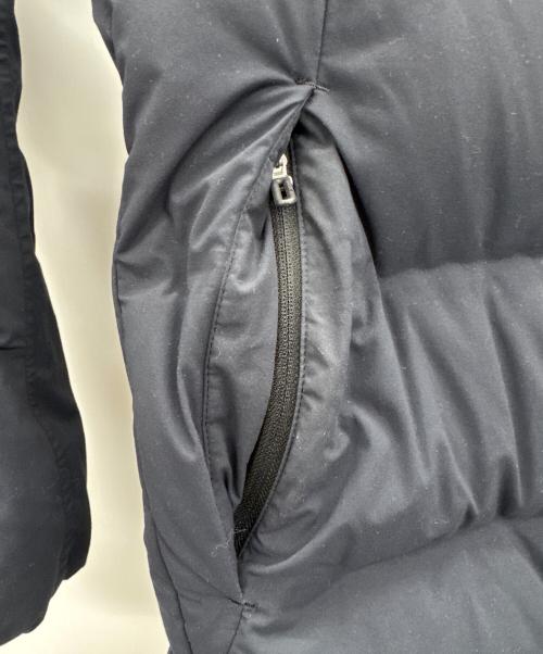 DESCENTE ALLTERRAIN（デザイント オルテライン）DESCENTE ALLTERRAIN (デザイント オルテライン) ダウンジャケット ネイビー サイズ:Mの古着・服飾アイテム