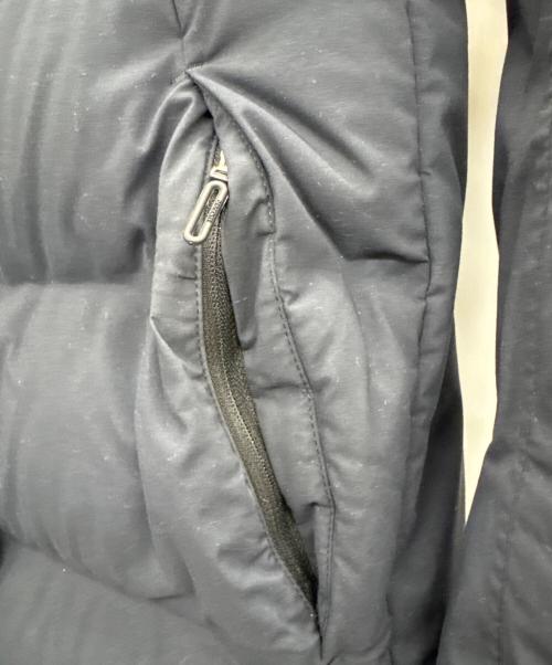 DESCENTE ALLTERRAIN（デザイント オルテライン）DESCENTE ALLTERRAIN (デザイント オルテライン) ダウンジャケット ネイビー サイズ:Mの古着・服飾アイテム