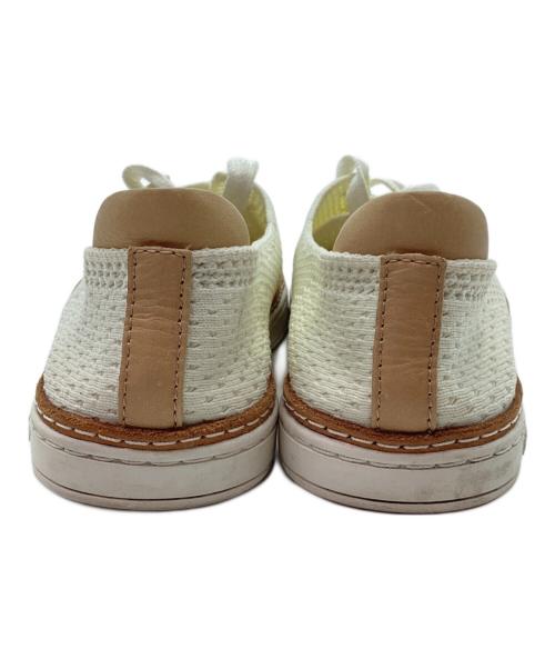 UGG（アグ）UGG (アグ) ローカットスニーカー ベージュ サイズ:22の古着・服飾アイテム