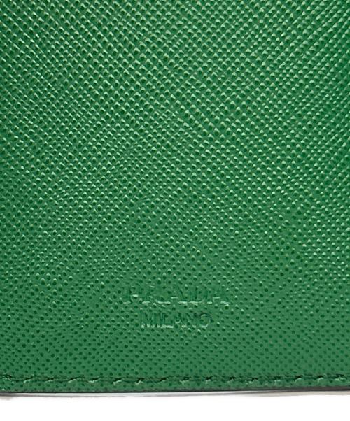 PRADA（プラダ）PRADA (プラダ) 6連キーケース SAFFIANO CORNER VERDE(グリーン)の古着・服飾アイテム