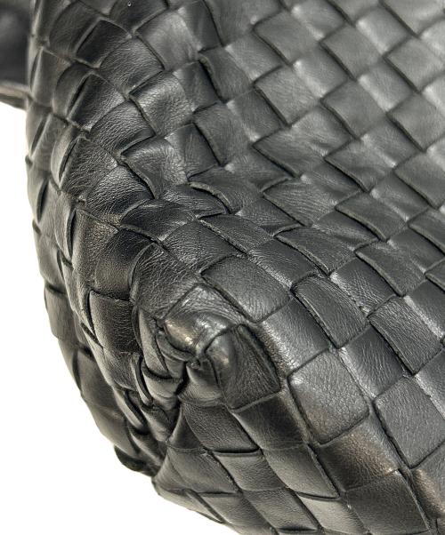 BOTTEGA VENETA（ボッテガベネタ）BOTTEGA VENETA (ボッテガベネタ) ショルダーバッグ イントレチャート ブラックの古着・服飾アイテム