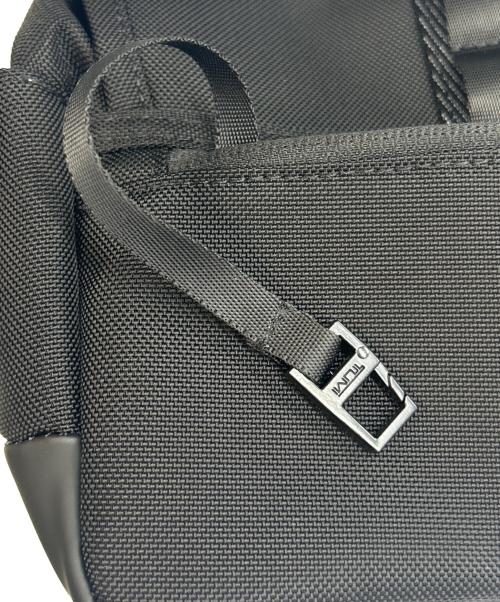 TUMI（トゥミ）TUMI (トゥミ) ショルダーバッグ コンパス クロスボディ ブラックの古着・服飾アイテム
