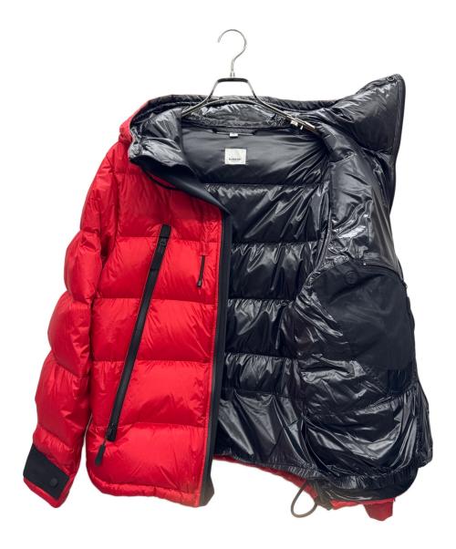 BURBERRY（バーバリー）BURBERRY (バーバリー) Rubber Logo Patch Down Jacket レッド サイズ:XLの古着・服飾アイテム