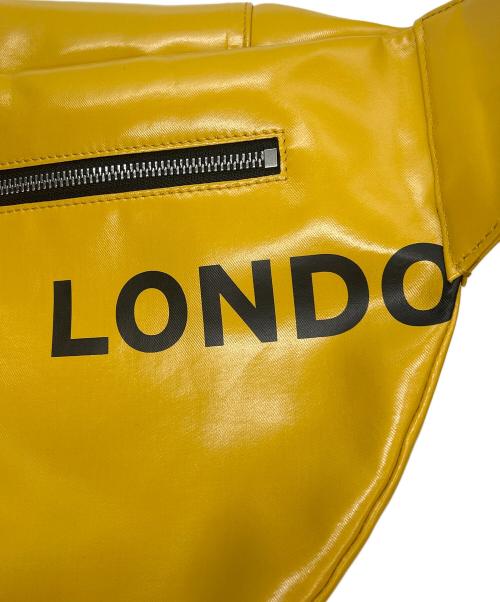 BURBERRY BLACK LABEL（バーバリーブラックレーベル）BURBERRY BLACK LABEL (バーバリーブラックレーベル) ボディバッグ ホースフェリー プリント イエローの古着・服飾アイテム