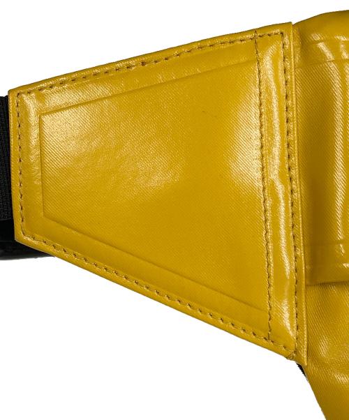 BURBERRY BLACK LABEL（バーバリーブラックレーベル）BURBERRY BLACK LABEL (バーバリーブラックレーベル) ボディバッグ ホースフェリー プリント イエローの古着・服飾アイテム