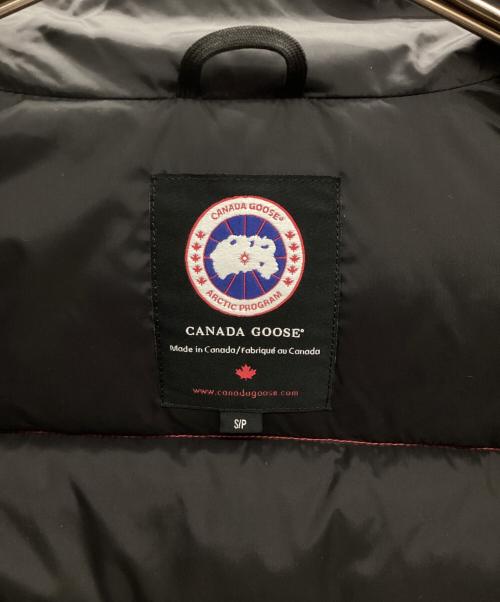 CANADA GOOSE（カナダグース）CANADA GOOSE (カナダグース) ダウンベスト レッド サイズ:Sの古着・服飾アイテム