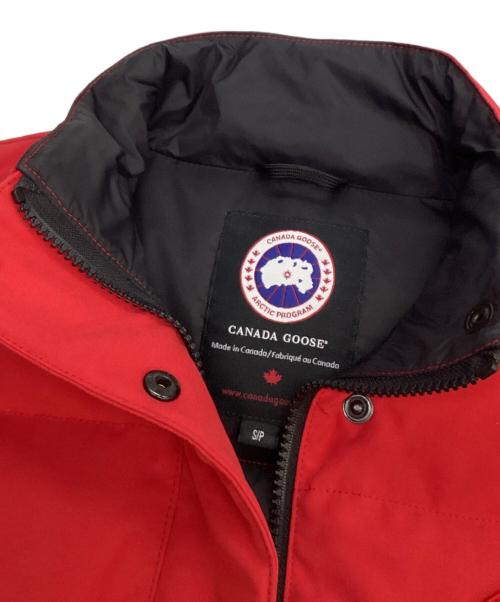 CANADA GOOSE（カナダグース）CANADA GOOSE (カナダグース) ダウンベスト レッド サイズ:Sの古着・服飾アイテム