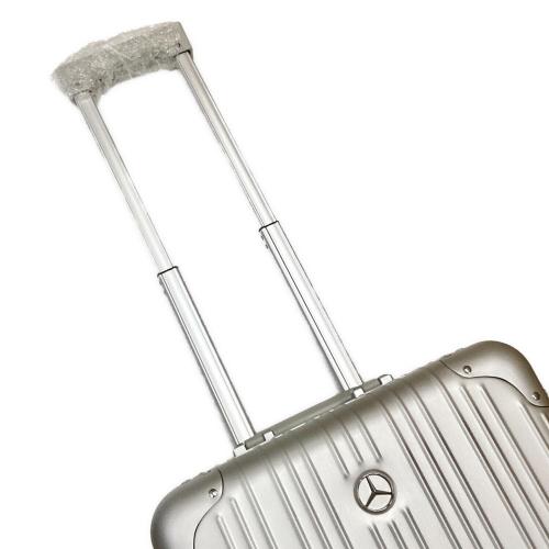 Mercedes Benz（メルセデスベンツ）Mercedes Benz (メルセデスベンツ) キャリーバッグ Mercedes Benz 32L シルバー 未使用品の古着・服飾アイテム
