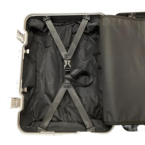 Mercedes Benz（メルセデスベンツ）Mercedes Benz (メルセデスベンツ) キャリーバッグ Mercedes Benz 32L シルバー 未使用品の古着・服飾アイテム