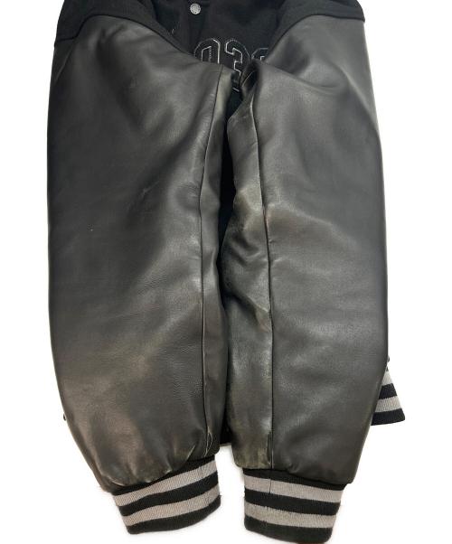 032c（ゼロスリーツーシー）032c (ゼロスリーツーシー) スタジャン ブラック サイズ:Mの古着・服飾アイテム