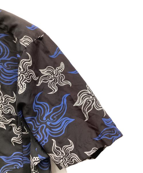JNCO JEANS（ジェーエヌシーオー ジーンズ）JNCO JEANS (ジェーエヌシーオー ジーンズ) 半袖シャツ ブルー×ブラック サイズ:Lの古着・服飾アイテム
