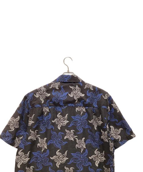 JNCO JEANS（ジェーエヌシーオー ジーンズ）JNCO JEANS (ジェーエヌシーオー ジーンズ) 半袖シャツ ブルー×ブラック サイズ:Lの古着・服飾アイテム