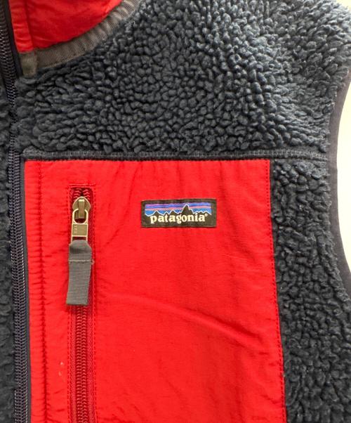 Patagonia（パタゴニア）Patagonia (パタゴニア) クラシックレトロXベスト ネイビー×レッド サイズ:Mの古着・服飾アイテム