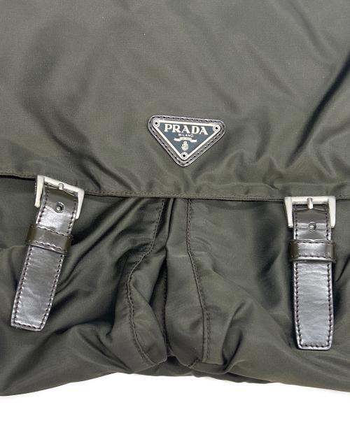 PRADA（プラダ）PRADA (プラダ) メッセンジャーバッグ カーキの古着・服飾アイテム