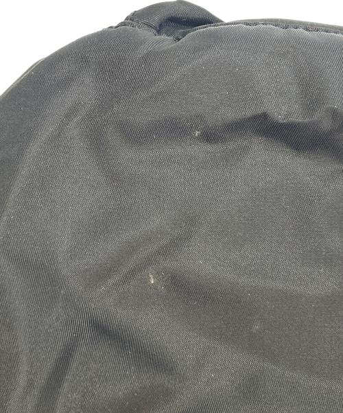 PRADA（プラダ）PRADA (プラダ) メッセンジャーバッグ カーキの古着・服飾アイテム