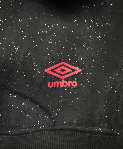 UMBRO（アンブロ）UMBRO (アンブロ) 9090 girl (ナインティナインティ ガール) Cross Logo Glitter Zip Hoodie ブラック サイズ:Sの古着・服飾アイテム