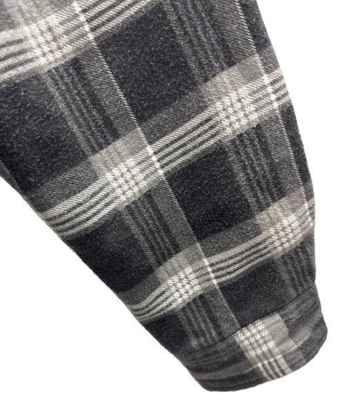 SUPREME（シュプリーム）SUPREME (シュプリーム) Faux Fur Collar Flannel Shirt グレー×ブラック サイズ:Lの古着・服飾アイテム