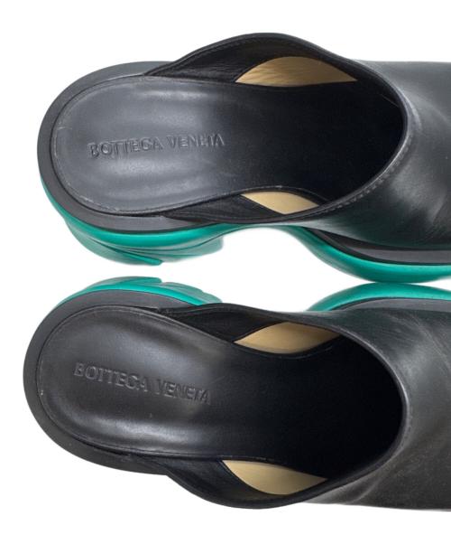 BOTTEGA VENETA（ボッテガベネタ）BOTTEGA VENETA (ボッテガベネタ) フラッシュ レザー クロッグ ブラック×グリーン サイズ:37の古着・服飾アイテム