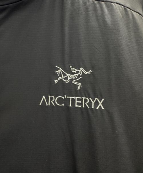 ARC'TERYX（アークテリクス）ARC'TERYX (アークテリクス) アトムジャケット ブラック サイズ:Mの古着・服飾アイテム