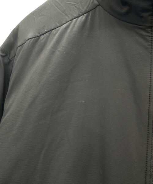 ARC'TERYX（アークテリクス）ARC'TERYX (アークテリクス) アトムジャケット ブラック サイズ:Mの古着・服飾アイテム