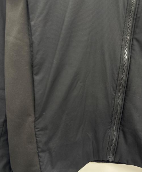 ARC'TERYX（アークテリクス）ARC'TERYX (アークテリクス) アトムジャケット ブラック サイズ:Mの古着・服飾アイテム
