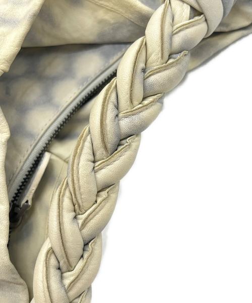 BOTTEGA VENETA（ボッテガベネタ）BOTTEGA VENETA (ボッテガベネタ) ワンショルダーバッグ フォーチュンクッキー ホワイト×ブラックの古着・服飾アイテム